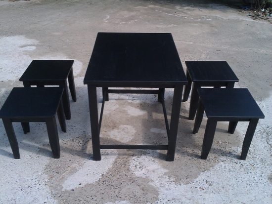 Bộ bàn ghế gỗ đôn đen